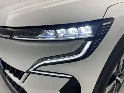 Photo 25 Renault Megane Gén. V (BCB) Ph1 Techno 5