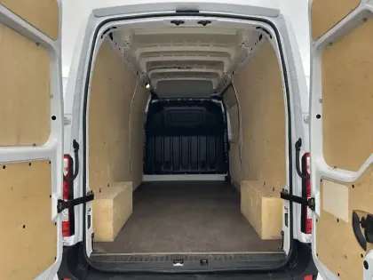 Photo 59 Renault Master  FGN TRAC F3500 L3H3 BLUE DCI 135
