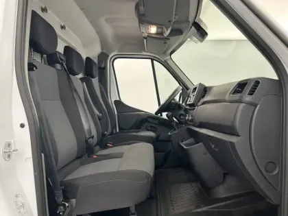 Photo 31 Renault Master  FGN TRAC F3500 L3H3 BLUE DCI 135