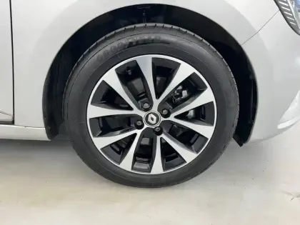 Photo 38 Renault Clio  E-Tech 140 - 21N