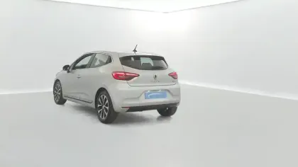 Photo 20 Renault Clio  E-Tech 140 - 21N