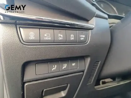 Photo 12 Mazda Mazda3  Berline 2.0L e-SKYACTIV-X M Hybrid 186 ch BVA6