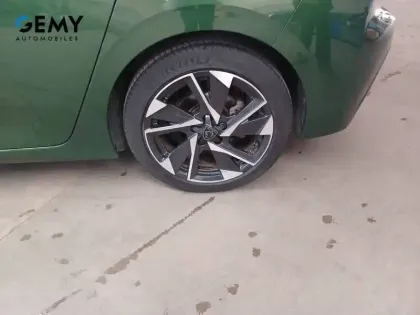 Photo 10 Peugeot 308 Gén. III Ph1 Allure Pack 5