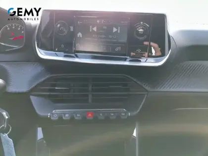 Photo 27 Peugeot 208  PureTech 75 S&S BVM5