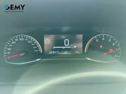 Photo 44 Peugeot 208 Gén. II Ph1 NG Like 5