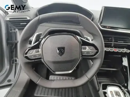 Photo 32 Peugeot 2008  Hybrid 145 e-DCS6