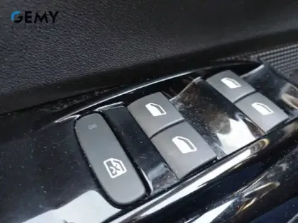 Photo 16 Citroën C3  PureTech 82 S&S BVM5