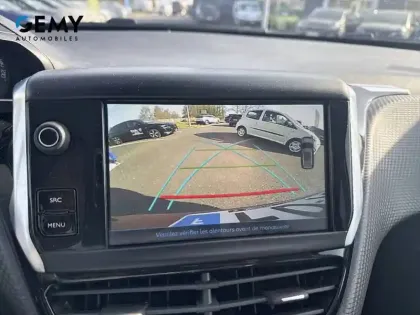 Photo 13 Peugeot 2008  PureTech 110ch S&S EAT6