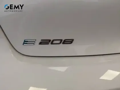 Photo 11 Peugeot 208  Electrique 50 kWh 136ch