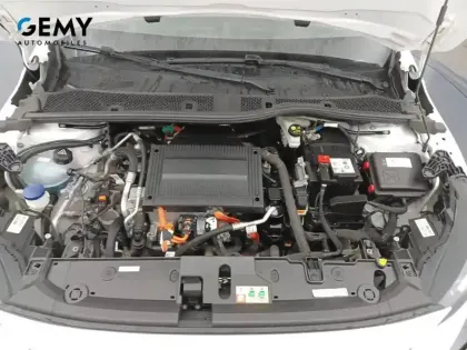 Photo 11 Peugeot 208  Electrique 50 kWh 136ch