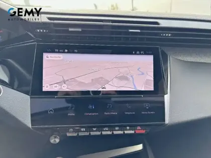 Photo 16 Peugeot 308  PureTech 130ch S&S BVM6