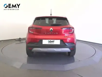 Photo 70 Renault Captur  E-Tech full hybrid 145