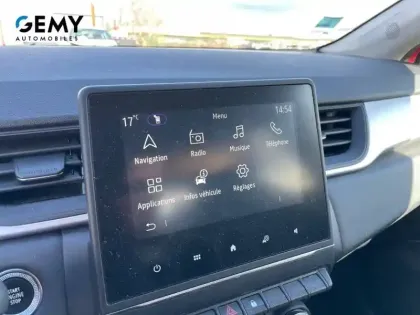 Photo 17 Renault Captur  E-Tech full hybrid 145