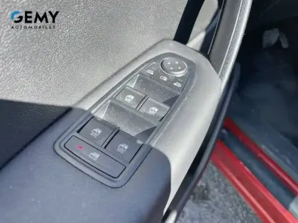 Photo 11 Renault Captur  E-Tech full hybrid 145