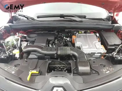 Photo 80 Renault Captur  E-Tech full hybrid 145