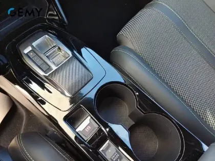 Photo 14 Peugeot 2008  PureTech 130 S&S EAT8