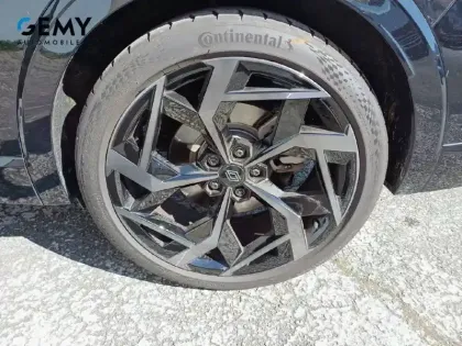 Photo 10 Renault Rafale  E-Tech 4x4 300