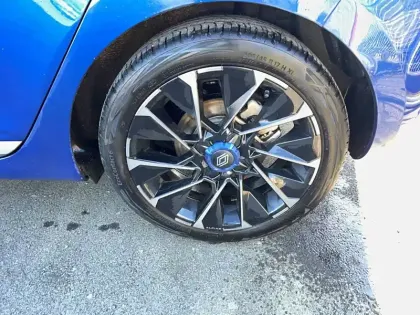 Photo 19 Renault Clio  E-Tech full hybrid 145