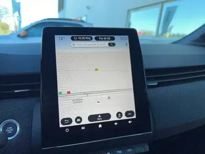 Photo 22 Renault Clio  E-Tech full hybrid 145