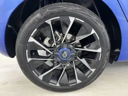 Photo 50 Renault Clio Gén. V (BJA) Ph2 esprit Alpine 5