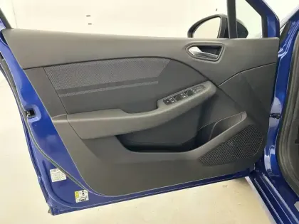 Photo 69 Renault Clio  E-Tech full hybrid 145