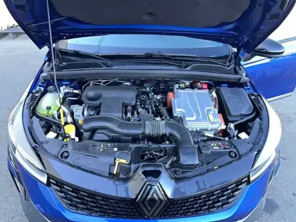 Photo 25 Renault Clio  E-Tech full hybrid 145