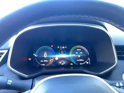 Photo 16 Renault Clio  E-Tech full hybrid 145