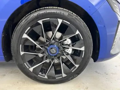 Photo 49 Renault Clio Gén. V (BJA) Ph2 esprit Alpine 5