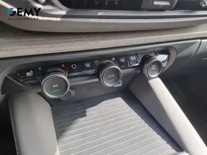 Photo 56 Citroën C5  X Hybride Rechargeable 225 S&S e-EAT8