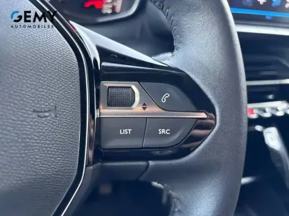 Photo 69 Peugeot 208  PureTech 100 S&S BVM6