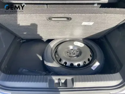 Photo 11 Renault Captur  E-Tech full hybrid 145 ch