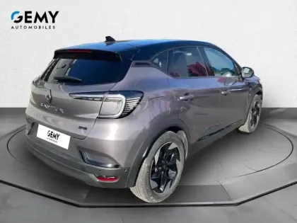 Photo 41 Renault Captur  E-Tech full hybrid 145 ch