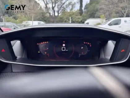 Photo 35 Peugeot 2008 Gén. II Ph1 NG GT 5