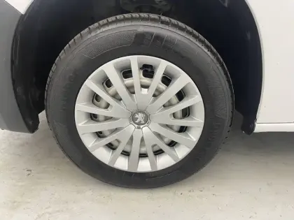 Photo 16 Peugeot Partner  FOURGON M 650 KG BLUEHDI 100 S&S BVM6