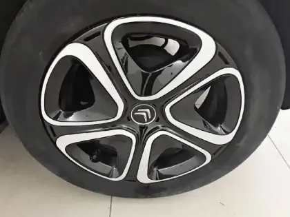 Photo 37 Citroën C3  PureTech 83 S&S BVM5