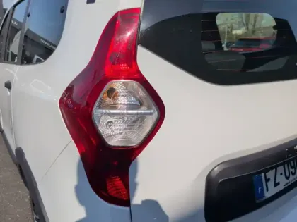 Photo 16 Dacia Lodgy  TCe 130 FAP 7 places