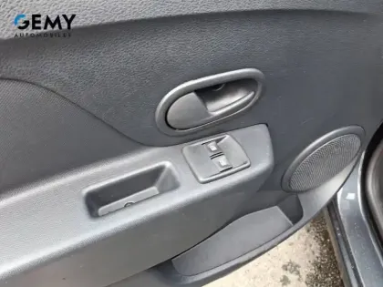 Photo 38 Dacia Sandero Gén. II (B52) Ph2 NG Essentiel 5