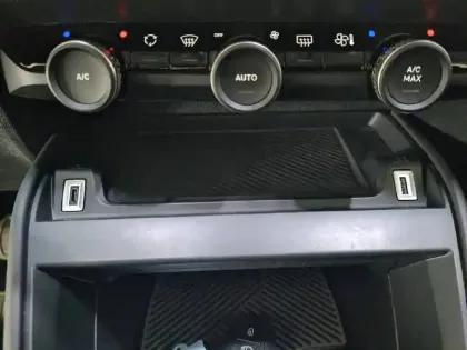 Photo 24 Citroën C4  BlueHDi 130 S&S EAT8