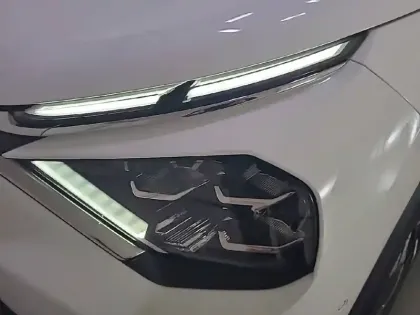 Photo 15 Citroën C4  BlueHDi 130 S&S EAT8