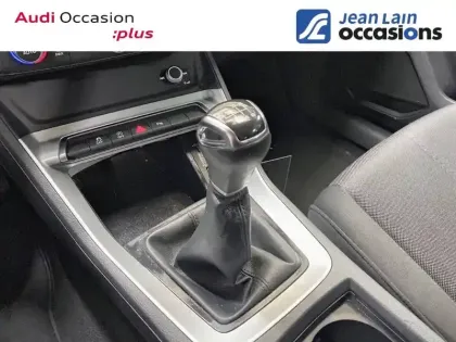 Photo 12 Audi Q3  35 TFSI 150 ch