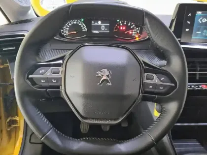 Photo 17 Peugeot 208  PureTech 75 S&S BVM5