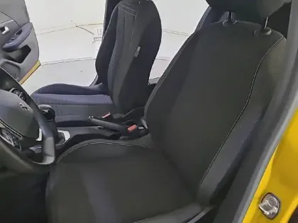 Photo 19 Peugeot 208  PureTech 75 S&S BVM5