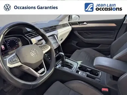 Photo 12 Volkswagen Passat  SW 2.0 TDI EVO SCR 200 DSG7 4Motion