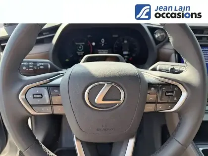 Photo 11 Lexus Lbx  2WD