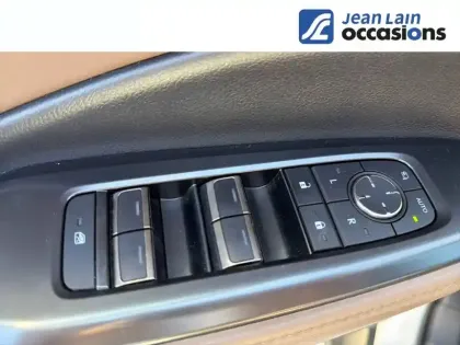 Photo 19 Lexus Lbx  2WD