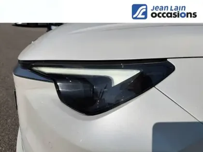 Photo 21 Lexus Lbx  2WD