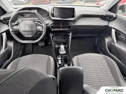 Photo 14 Peugeot 2008  PureTech 130 S&S EAT8