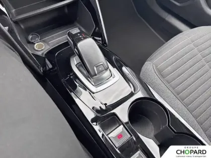 Photo 15 Peugeot 2008  PureTech 130 S&S EAT8