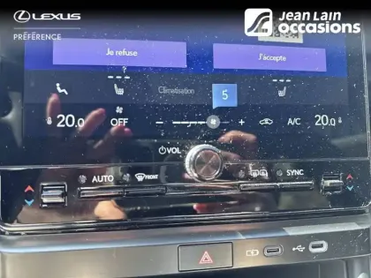 Photo 13 Lexus Lbx  2WD