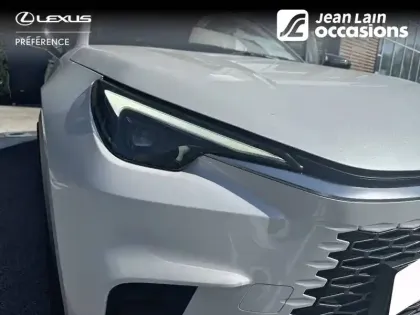 Photo 18 Lexus Lbx  2WD